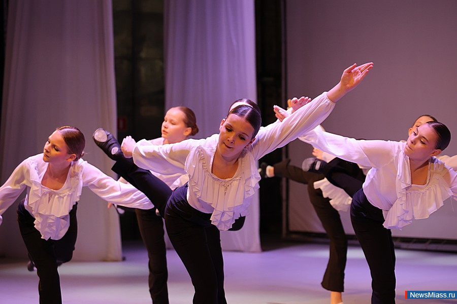 � ������ ��������� ������������ ��������� ������� "ZOV �����". � �������� ����������������� ���������� ������� ������� ���������� �� ������� �����������, �������, ������������ �������� � �������������