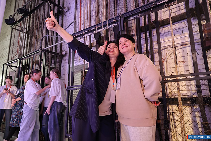       "ZOV ".          , ,    