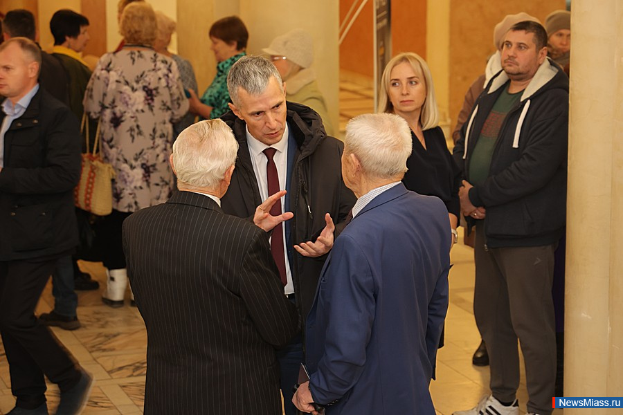      -     .  ,  252-     ,      