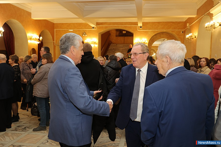      -     .  ,  252-     ,      