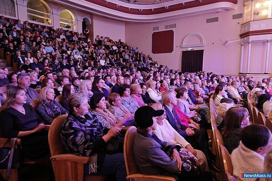      -     .  ,  252-     ,      