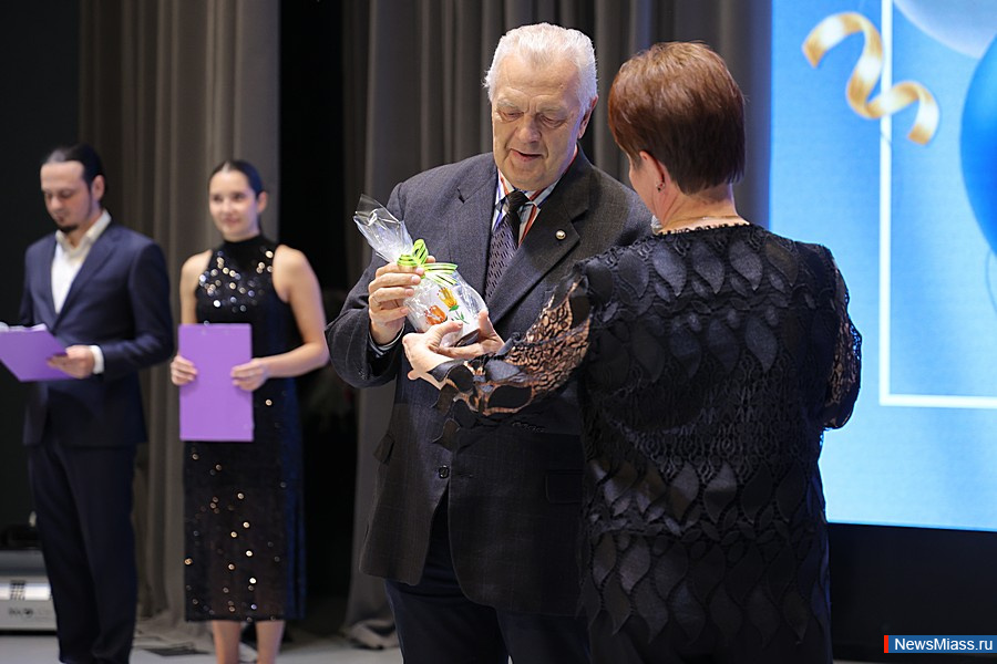 "��� �������" ������ ������� 25-������ ������. ����� ����� ������� ��������� - �� ������� ������ ������� ���������� ��������