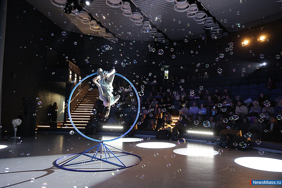 "��� �������" ������ ������� 25-������ ������. ����� ����� ������� ��������� - �� ������� ������ ������� ���������� ��������