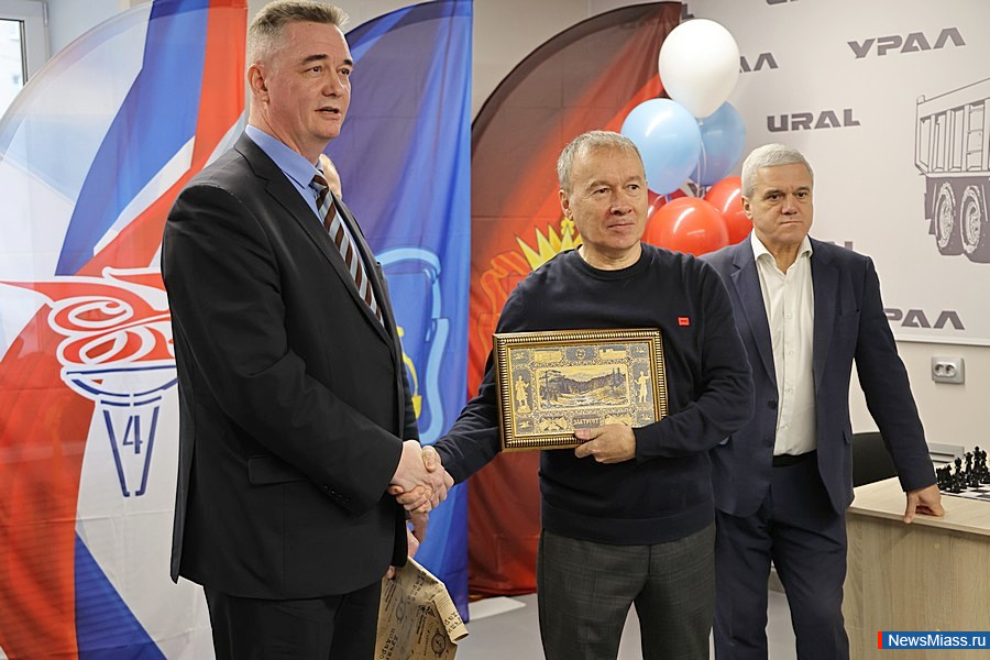 � ����������� ����� ������ ������ ��������� ����. ����� ��������� ������ "��������� ������" ���������� �� ����������� ������������ ������� � 4