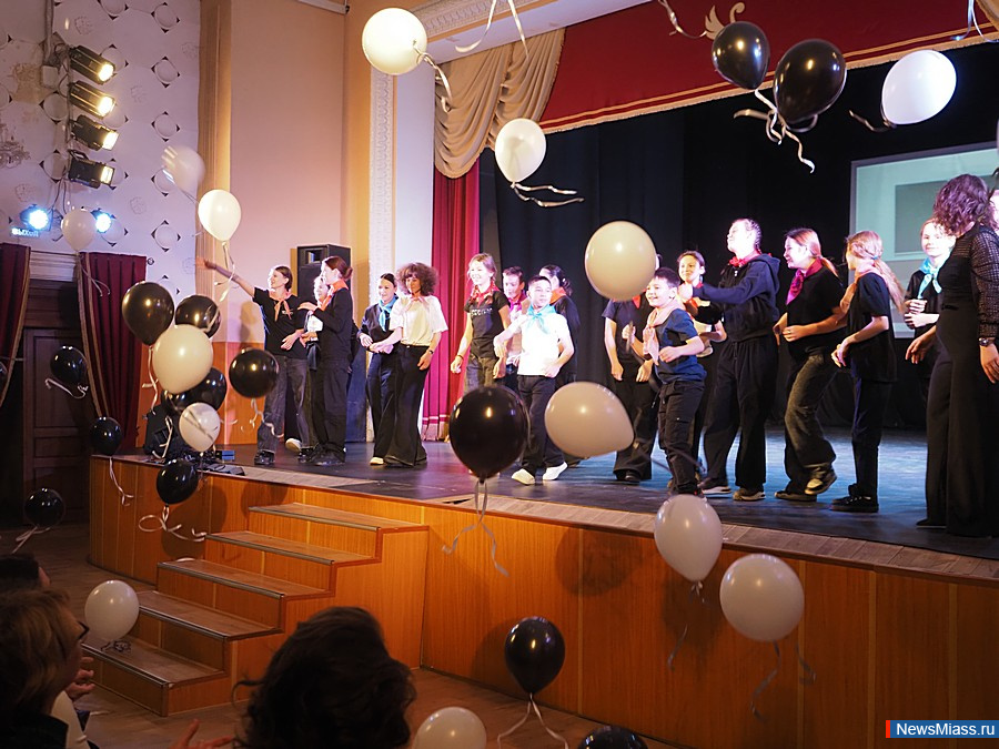 "��� �� �������. ��� - ���������. � ��� �������� �����". � ������ � ������ ������� "���������� ����� ��� ��������� ����������" ���������� �������� ��������� "����� - ����� ��������"