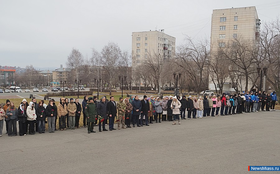 � ������ ������� ������ �������� ������, ���������� ������. ������������� ����������� ���� ���������� �� ��� ������������ �������