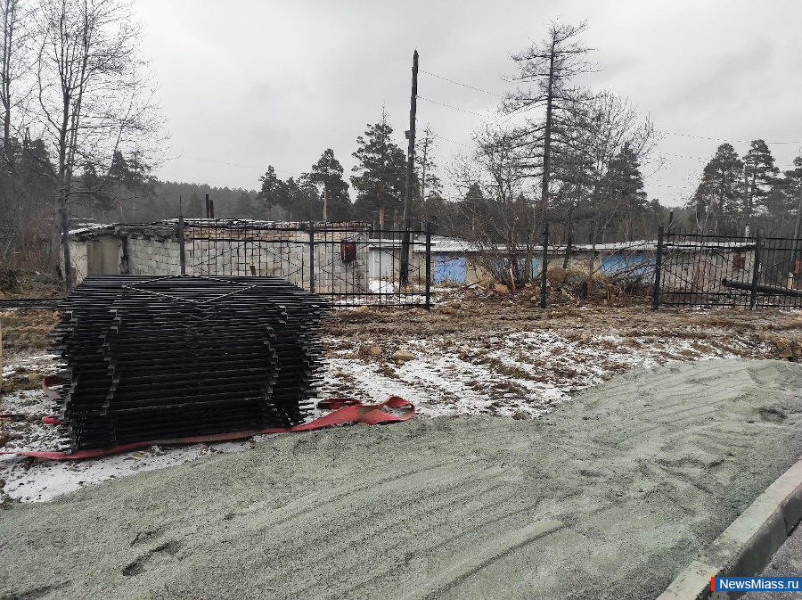 "  74"    .           ,    