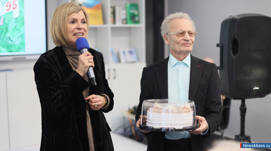 ������������ ����������� "��������" � ������ �������� ������. ����������� ����������� ������ � ������, ���������� ����������