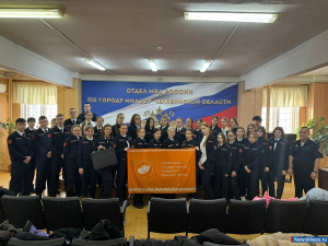 Полицейских Миасса навестил "студенческий десант"