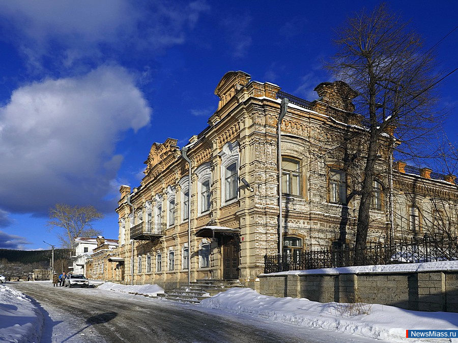 ������� �� ���� ������ � ������ �� ���������. ������ ����� ���������� ����� ����� ���������, � ����������� �������������� ���� �����