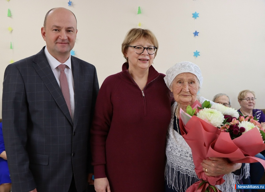 ���������� ������ �������� 102-� ���� ��������. � ���� ��������� �������� ������� �������� ���������� �������� ��������, ����������� � �������� ����������