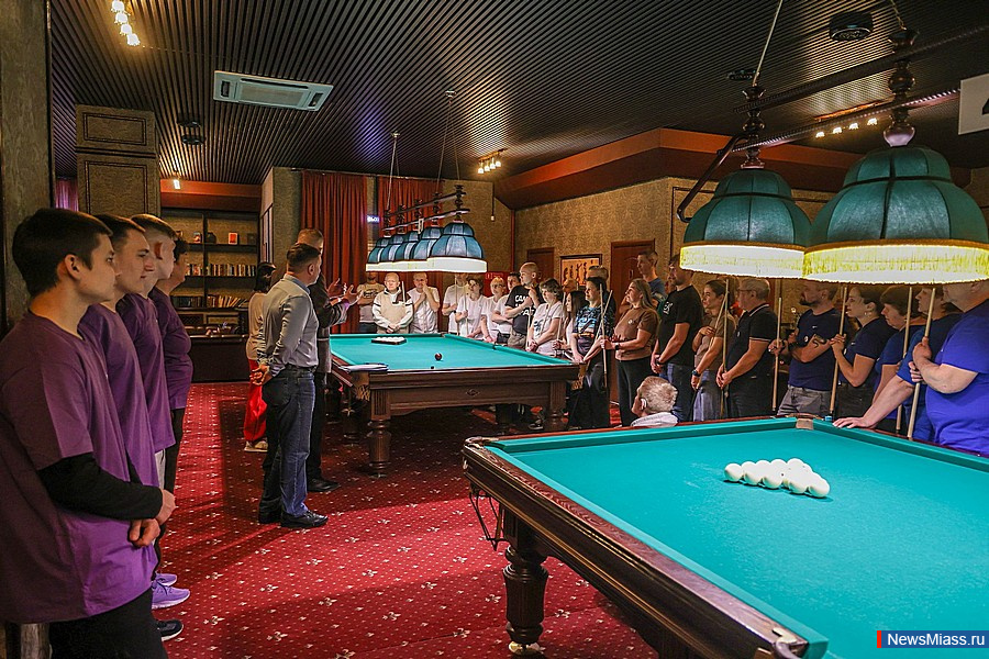 ������ �� �������� ����� ��������� ����������� ������ � ������. � ������������� ������� ������� ���������� � ������������� ������������� �������� �� ������, ����������, ��������� � �����