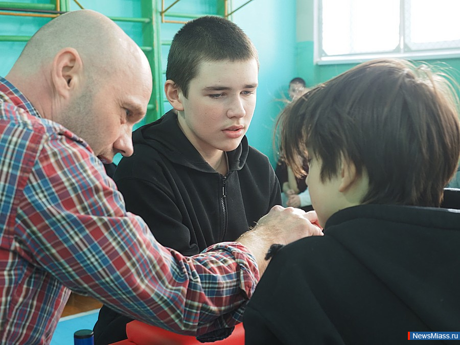 �������� ������ �� ������������ ������ � ������. ������������� ��������, ������� ��������� � ����� � 2 ������, ��� �������� ������������ ��� ��������� ���������