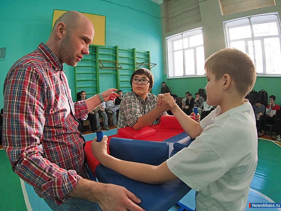 �������� ������ �� ������������ ������ � ������. ������������� ��������, ������� ��������� � ����� � 2 ������, ��� �������� ������������ ��� ��������� ���������