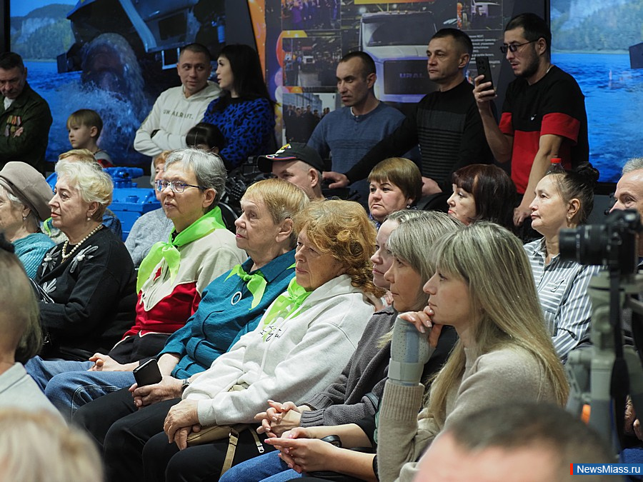 ������� "� ��������! � ��������! � �����!" ������ � ������. �����������, ����������� ��� ��������� ���������, ���������� �������� ����������� ����������, ���������� ������ � ������ ������