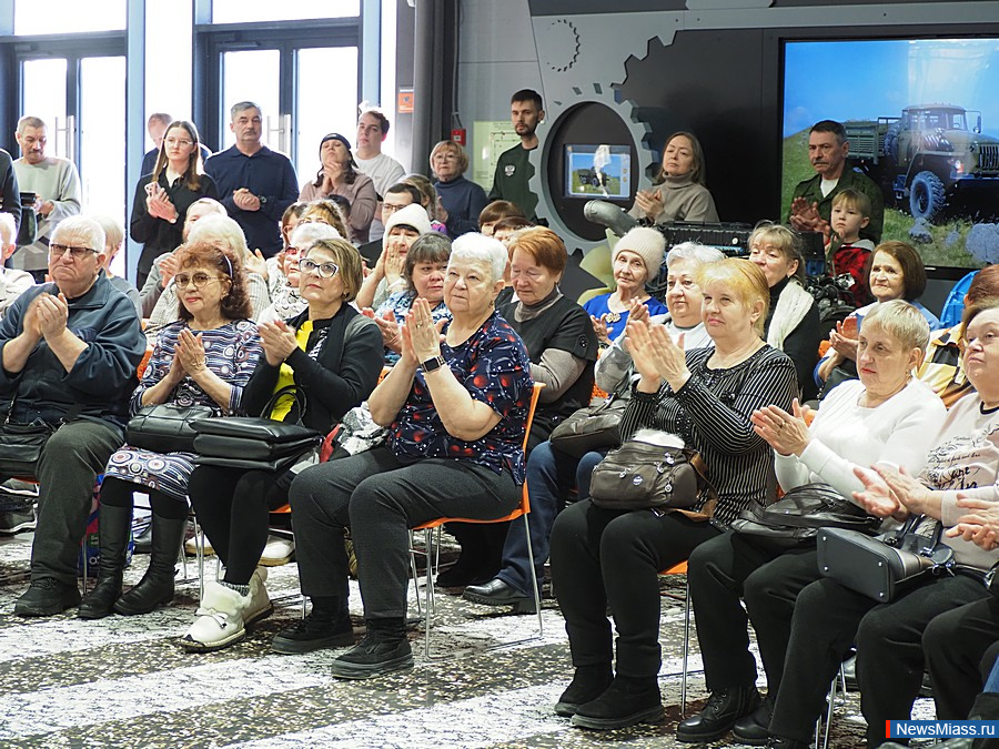 ������� "� ��������! � ��������! � �����!" ������ � ������. �����������, ����������� ��� ��������� ���������, ���������� �������� ����������� ����������, ���������� ������ � ������ ������