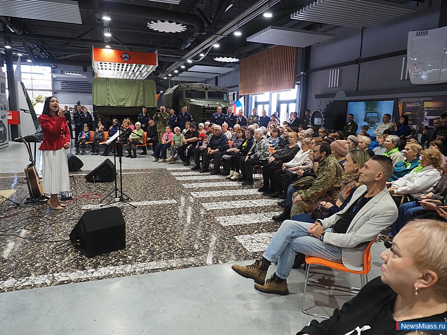 ������� "� ��������! � ��������! � �����!" ������ � ������. �����������, ����������� ��� ��������� ���������, ���������� �������� ����������� ����������, ���������� ������ � ������ ������