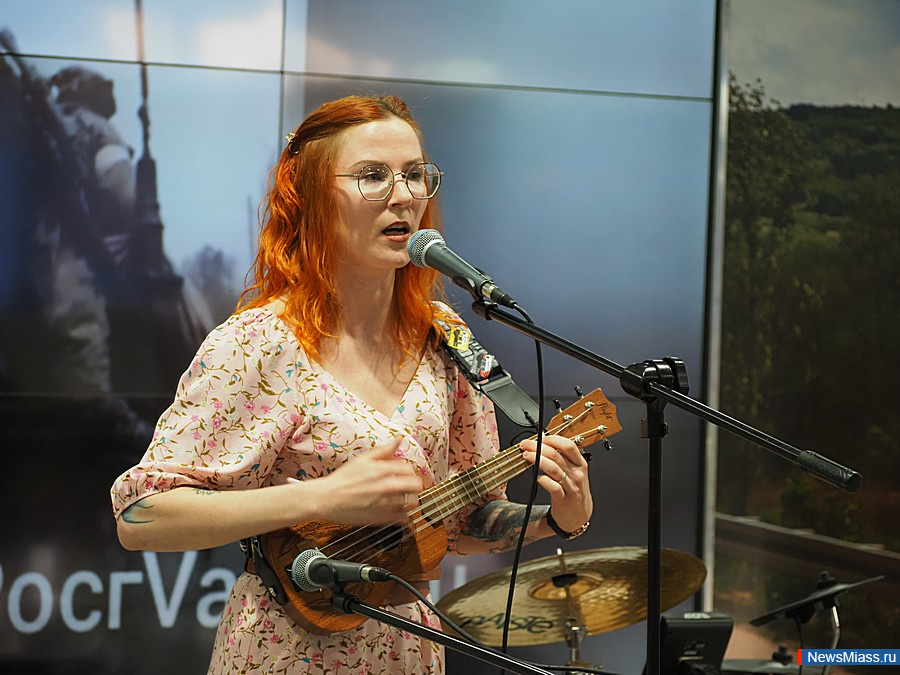 ������� "� ��������! � ��������! � �����!" ������ � ������. �����������, ����������� ��� ��������� ���������, ���������� �������� ����������� ����������, ���������� ������ � ������ ������