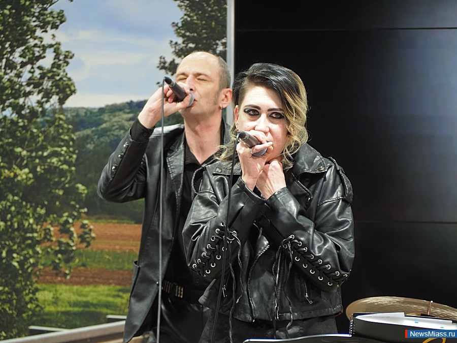 ������� "� ��������! � ��������! � �����!" ������ � ������. �����������, ����������� ��� ��������� ���������, ���������� �������� ����������� ����������, ���������� ������ � ������ ������