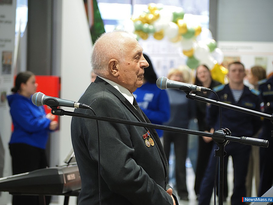 ������� "� ��������! � ��������! � �����!" ������ � ������. �����������, ����������� ��� ��������� ���������, ���������� �������� ����������� ����������, ���������� ������ � ������ ������