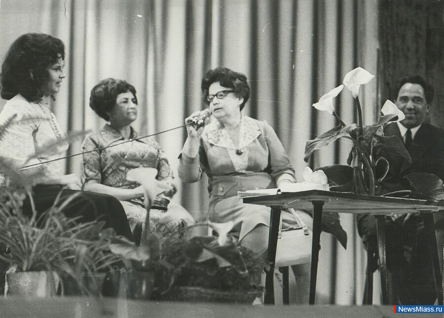 ��� ��������� ����� �������������, � �������� - ����������. � ���� �������� � ��� ����������� ������� ����������� ����� � 2