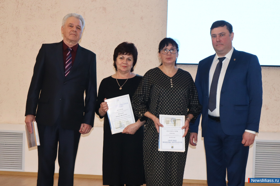 �������� ������ ������� ��� �������� ������� �� ��������� ������. ��������������� ������� �������� �������, �������������� ������, ����� ������������ ��������� � �������