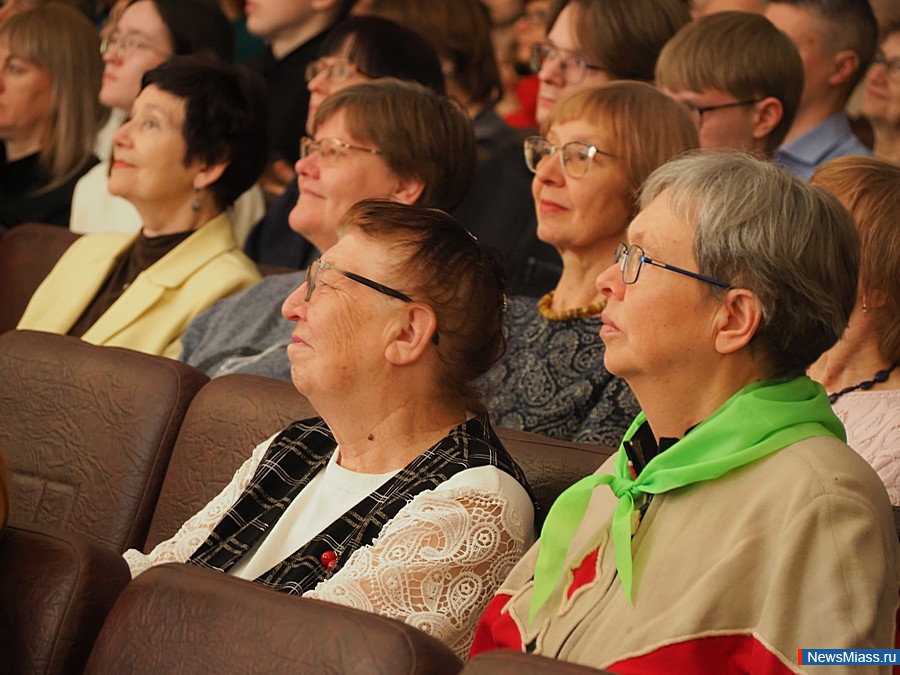 ������������� ������� ������� ������ ������� ������. � ��������� �������� ������� ������������ ������������ ������, �����, ������, ����������� � �������� ����������