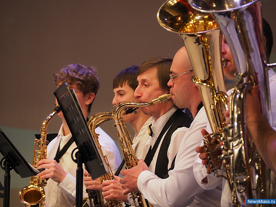 ������������� ������� ������� ������ ������� ������. � ��������� �������� ������� ������������ ������������ ������, �����, ������, ����������� � �������� ����������