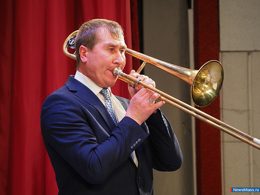 ������������� ������� ������� ������ ������� ������. � ��������� �������� ������� ������������ ������������ ������, �����, ������, ����������� � �������� ����������