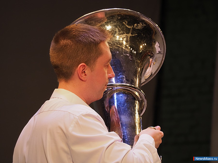 ������������� ������� ������� ������ ������� ������. � ��������� �������� ������� ������������ ������������ ������, �����, ������, ����������� � �������� ����������