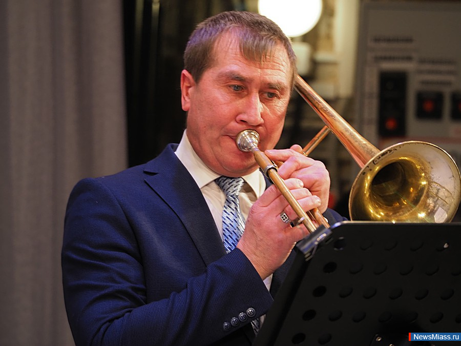 ������������� ������� ������� ������ ������� ������. � ��������� �������� ������� ������������ ������������ ������, �����, ������, ����������� � �������� ����������