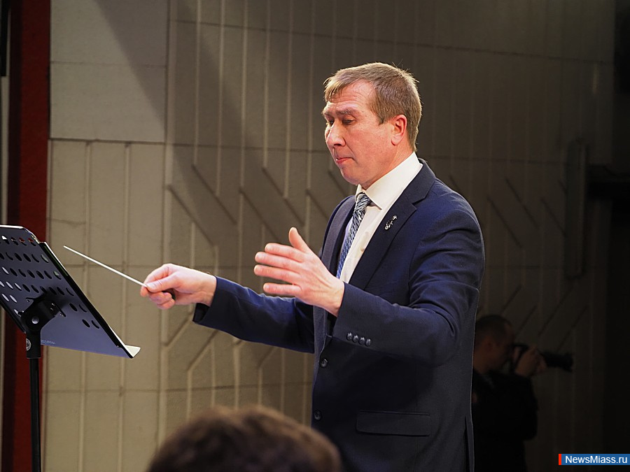 ������������� ������� ������� ������ ������� ������. � ��������� �������� ������� ������������ ������������ ������, �����, ������, ����������� � �������� ����������