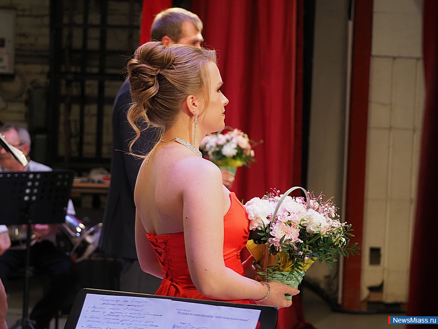 ������������� ������� ������� ������ ������� ������. � ��������� �������� ������� ������������ ������������ ������, �����, ������, ����������� � �������� ����������