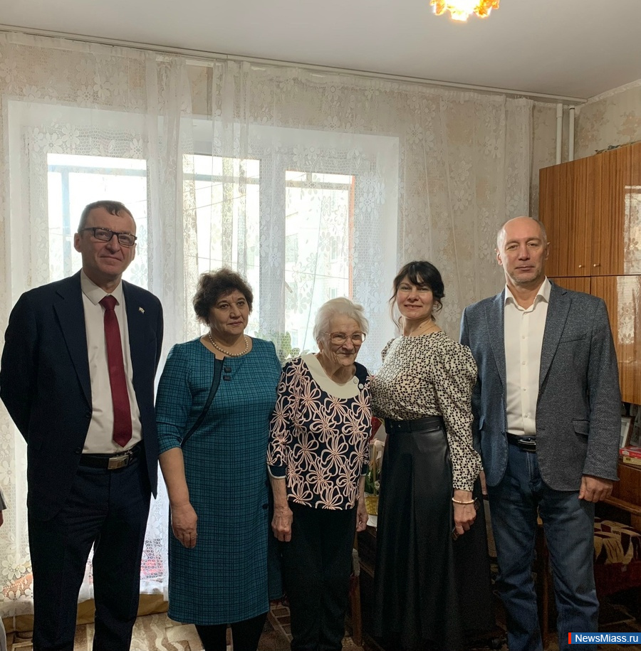 ���������� ������ �������� ���� ������� ������. � ���� 100 ��� ����� ������� �������� ���� ����� �������� � �����������