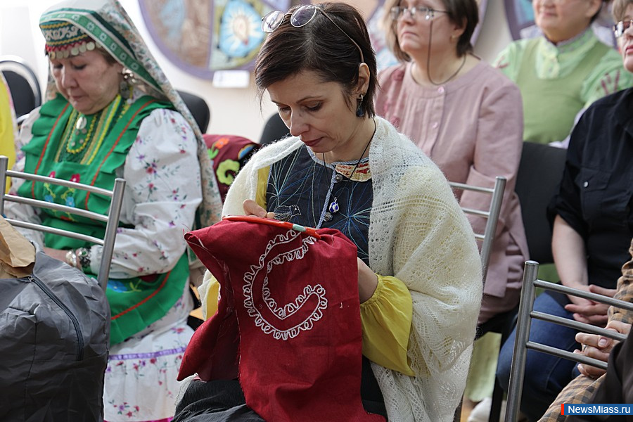 ������� ���������� �� ������ ������� ������ � ������. ����������� � ��������� ��� �����������, ��� ��������� ��������� �� ����� ������