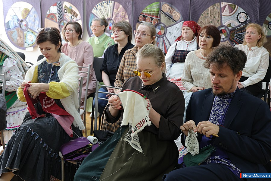 ������� ���������� �� ������ ������� ������ � ������. ����������� � ��������� ��� �����������, ��� ��������� ��������� �� ����� ������