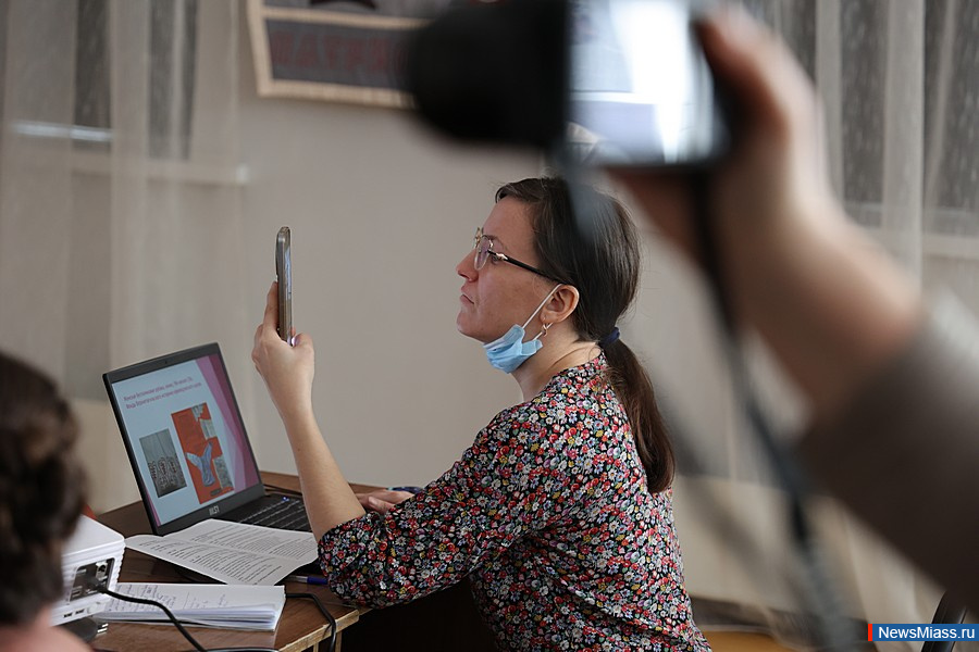 ������� ���������� �� ������ ������� ������ � ������. ����������� � ��������� ��� �����������, ��� ��������� ��������� �� ����� ������