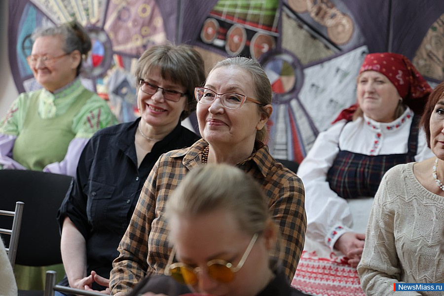 ������� ���������� �� ������ ������� ������ � ������. ����������� � ��������� ��� �����������, ��� ��������� ��������� �� ����� ������