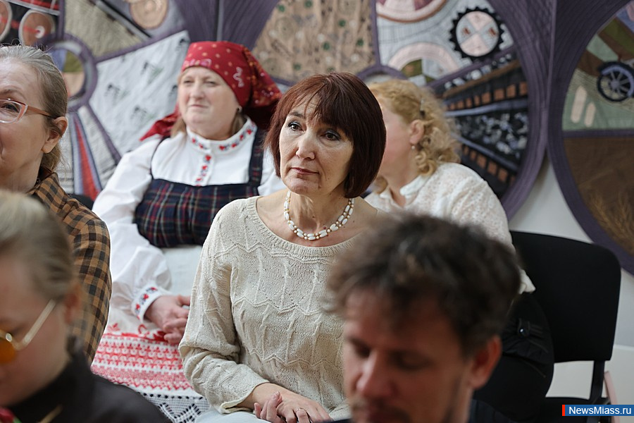 ������� ���������� �� ������ ������� ������ � ������. ����������� � ��������� ��� �����������, ��� ��������� ��������� �� ����� ������