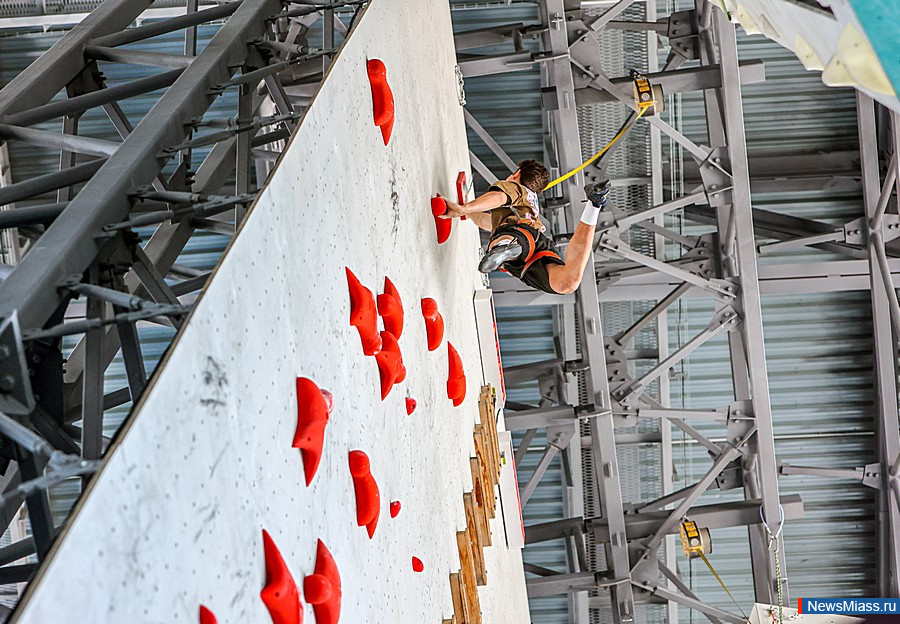 ����� ������ ��������� ������������ �� ������������. �� ��������� � ���������� ������� ��������� ���������� �� ����������, ������ � �������