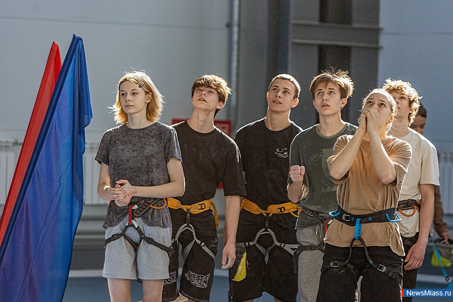 ����� ������ ��������� ������������ �� ������������. �� ��������� � ���������� ������� ��������� ���������� �� ����������, ������ � �������