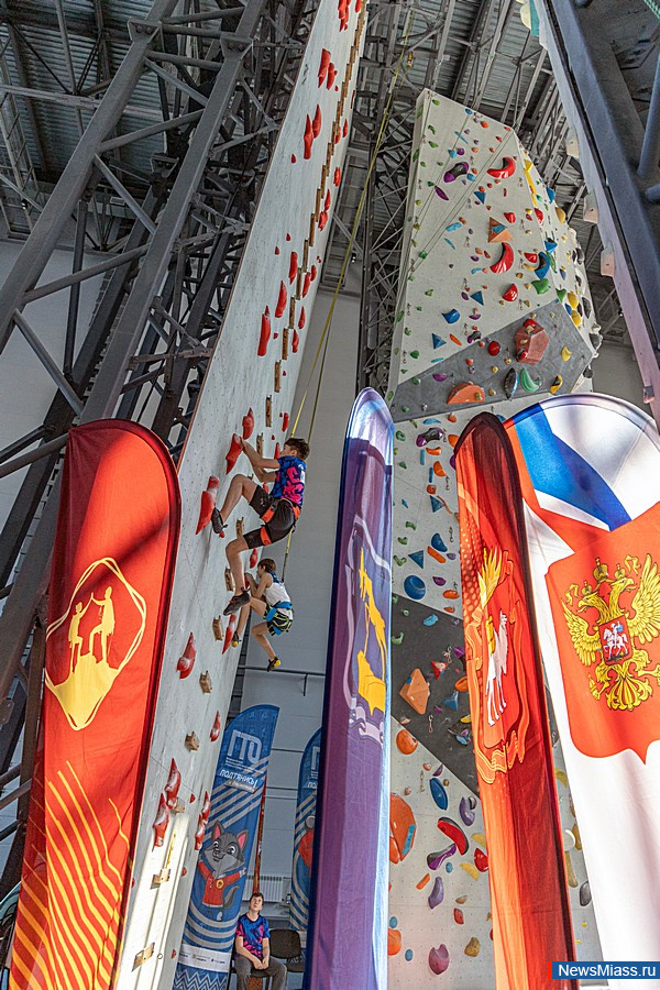 ����� ������ ��������� ������������ �� ������������. �� ��������� � ���������� ������� ��������� ���������� �� ����������, ������ � �������