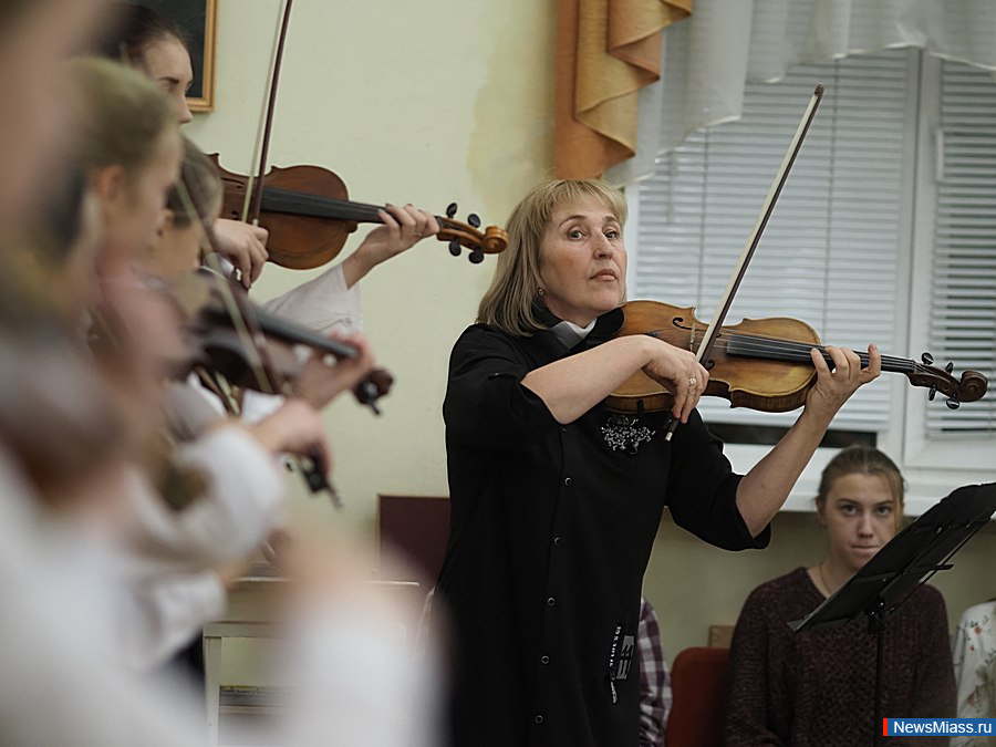 "�� ������ ������� ��� �����! ����������� �������� � ������!". ����� � ����. � ���� �������� � ��� ����������� ��� � 2 ����� �. �. �������