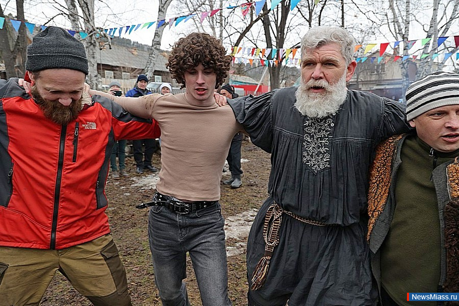 � ������ ������ ������ ��������� �����. �������� ������� �� ������ ������ � ��-��������� �����, �� � ��-���������� ��������