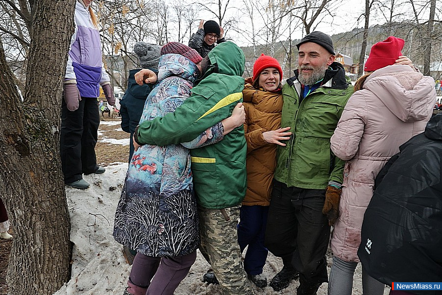 � ������ ������ ������ ��������� �����. �������� ������� �� ������ ������ � ��-��������� �����, �� � ��-���������� ��������