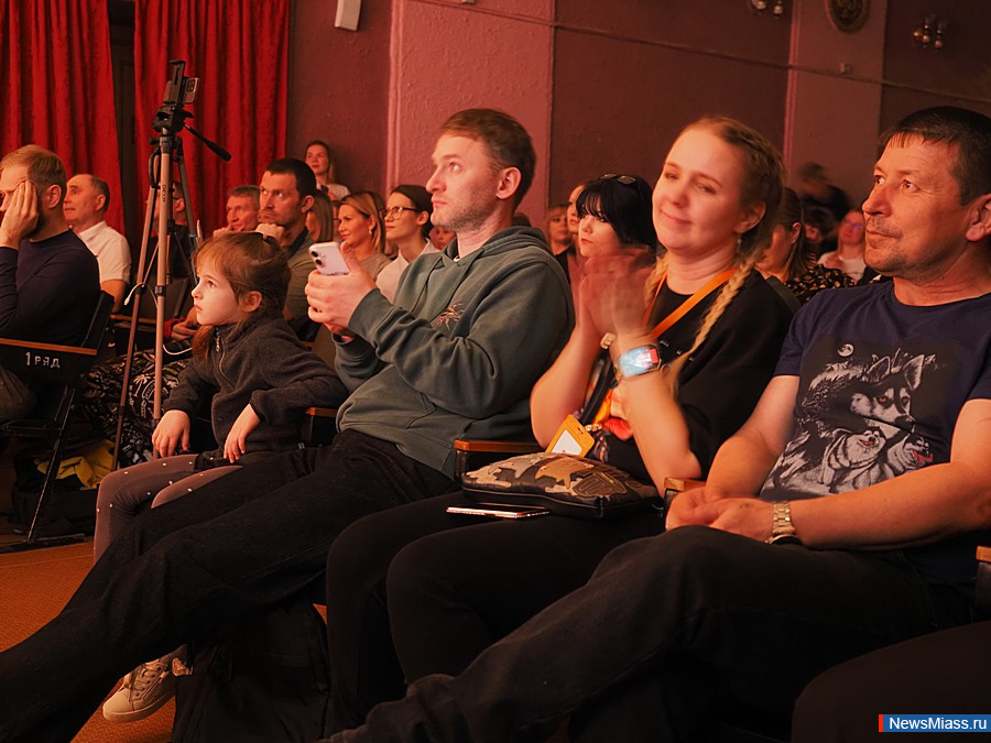 ����������� ���������-������� "�������" ������ � ������. �� ����� ��� ��������� �������, ������������ � ��������� ��������-���������������� ������ �� ����������, ������, ���������, ����� � ������������