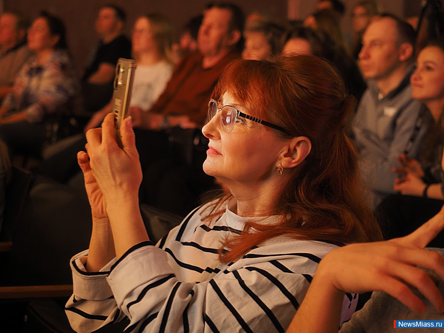 ����������� ���������-������� "�������" ������ � ������. �� ����� ��� ��������� �������, ������������ � ��������� ��������-���������������� ������ �� ����������, ������, ���������, ����� � ������������