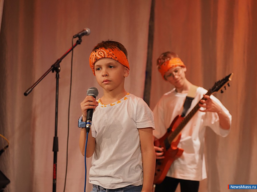 ����������� ���������-������� "�������" ������ � ������. �� ����� ��� ��������� �������, ������������ � ��������� ��������-���������������� ������ �� ����������, ������, ���������, ����� � ������������