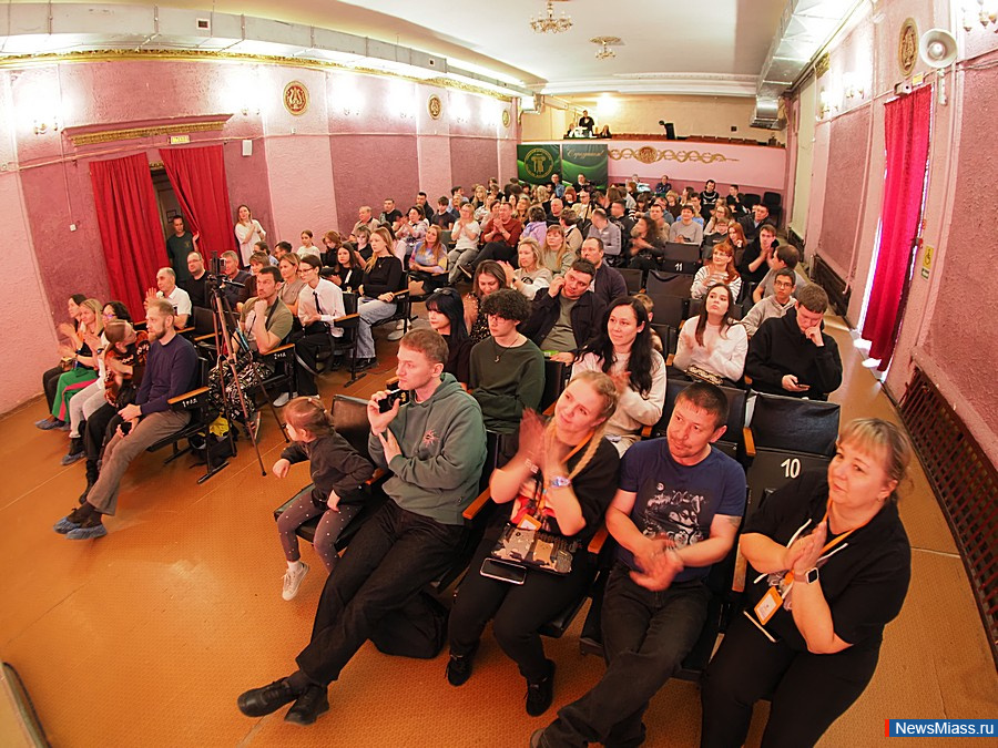 ����������� ���������-������� "�������" ������ � ������. �� ����� ��� ��������� �������, ������������ � ��������� ��������-���������������� ������ �� ����������, ������, ���������, ����� � ������������