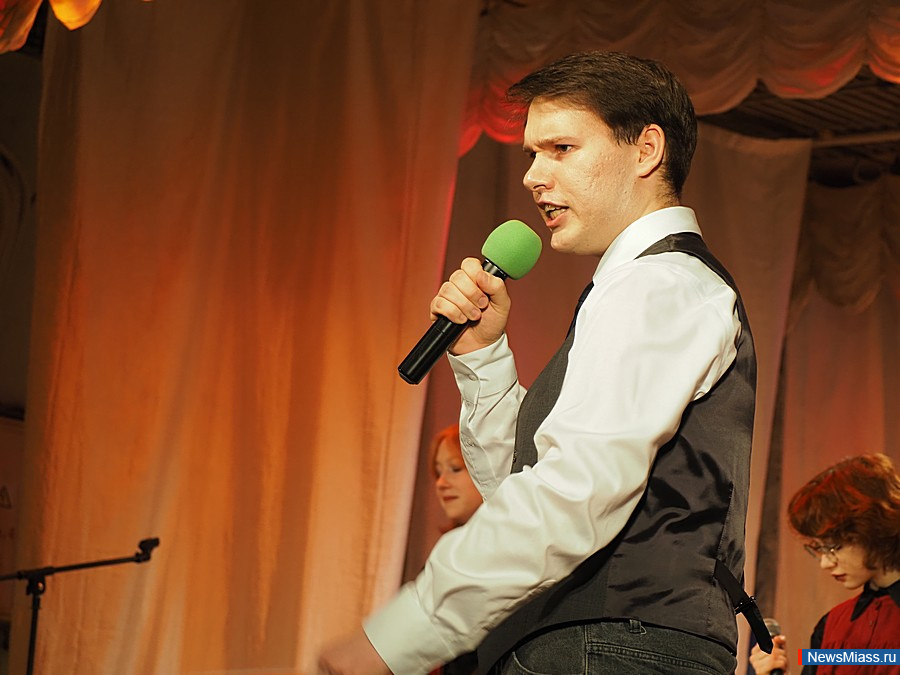 ����������� ���������-������� "�������" ������ � ������. �� ����� ��� ��������� �������, ������������ � ��������� ��������-���������������� ������ �� ����������, ������, ���������, ����� � ������������